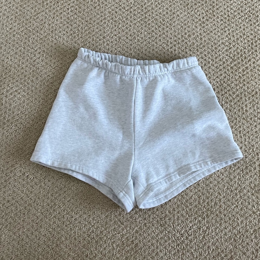 aritzia sweat shorts